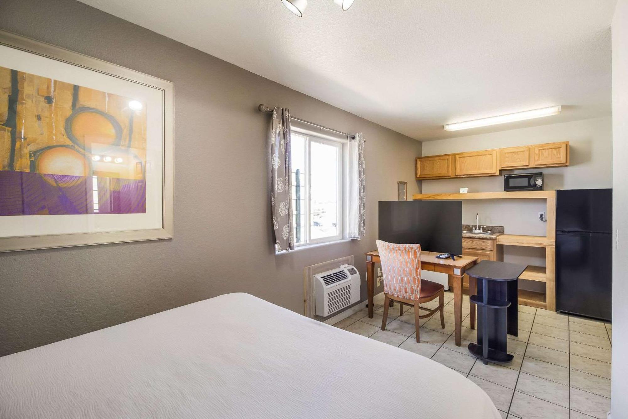 Rodeway Inn كاسبر المظهر الخارجي الصورة