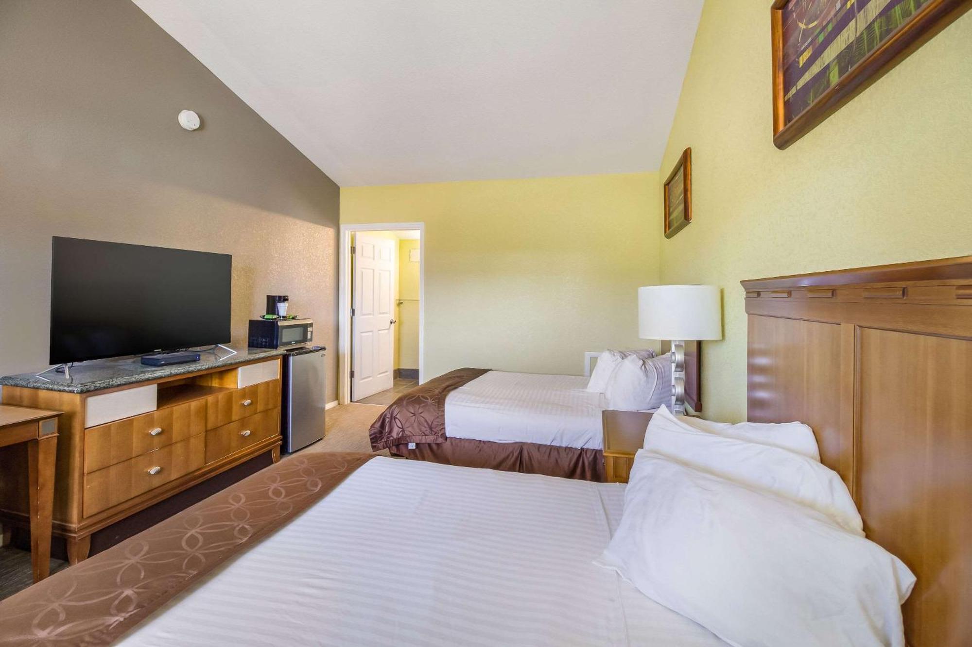 Rodeway Inn كاسبر المظهر الخارجي الصورة