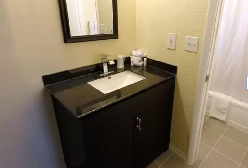 Rodeway Inn كاسبر المظهر الخارجي الصورة